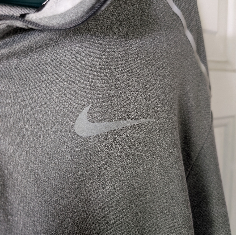 Nike Running Men's Performance Quarterzip Jacket in Gray XL - Picture 4 of 6